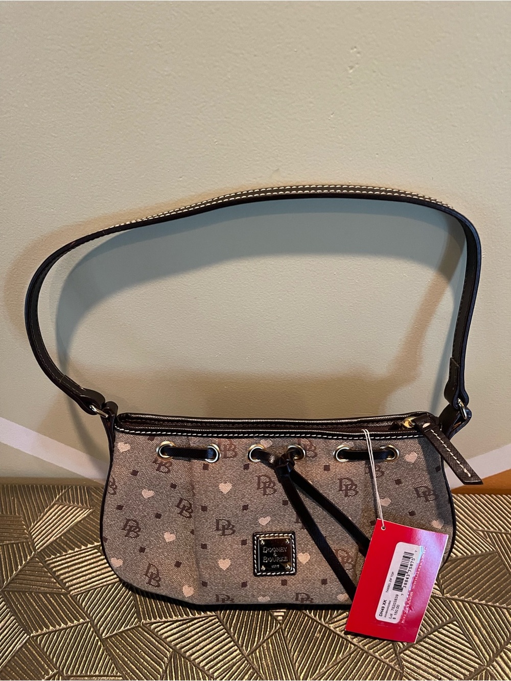 NWT, Dooney & Bourke Taupe and Briwn Heart-Print small Shoulder Bag - Picture 3 of 10